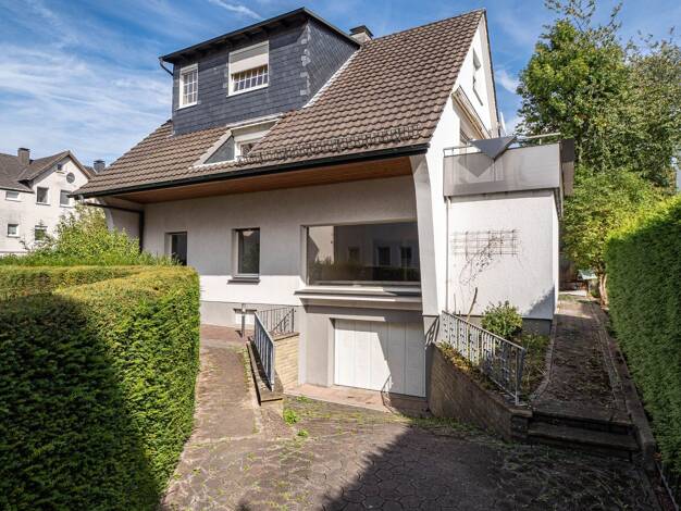 Mehrfamilienhaus zum Kauf 259.000 € 9 Zimmer 206 m² 299 m² Grundstück Arnsberg Arnsberg 59821