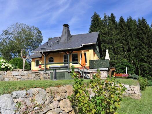 Einfamilienhaus zum Kauf 210.000 € 4 Zimmer 88 m² 1.100 m² Grundstück Schönheide 08304