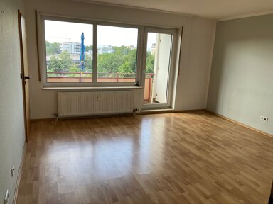 Wohnung zur Miete 570 € 2 Zimmer 39 m² 3. Geschoss frei ab sofort Bgm.-Kutterer-Str. 12 Mitte / Stadtbezirk 112 Ludwigshafen am Rhein 67059