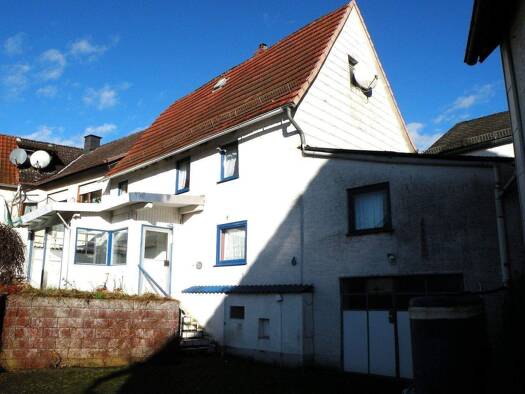 Einfamilienhaus zum Kauf provisionsfrei 99.900 € 4 Zimmer 116 m² 323 m² Grundstück frei ab sofort Hirschhausen Weilburg 35781