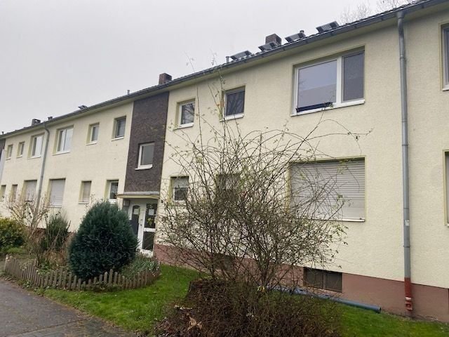 Mehrfamilienhaus zum Kauf 2.900.000 € 40 Zimmer 1.034 m²<br/>Wohnfläche 2.691 m²<br/>Grundstück Wersten Düsseldorf 40591