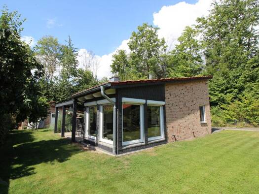 Haus zum Kauf 295.000 € 2,5 Zimmer 62 m² 492 m² Grundstück Lübstorf 19069