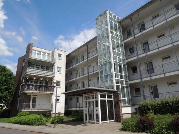Wohnung zur Miete 445 € 2 Zimmer 39,9 m² frei ab 17.10.2025 Dirschauer Straße 19 Gröpelingen Bremen 28237