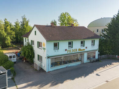 Haus zum Kauf 10 Zimmer 150 m² 2.008 m² Grundstück Dingolfing Dingolfing 84130