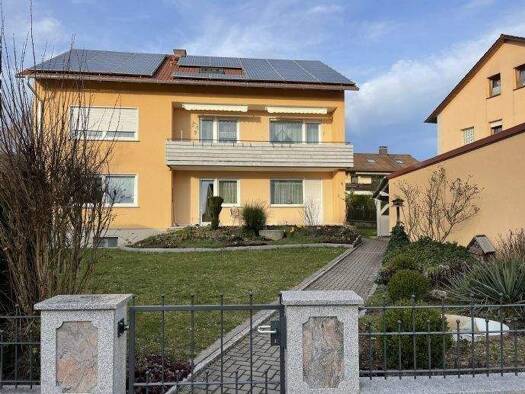 Wohnung zur Miete 760 € 3 Zimmer 85 m² frei ab sofort Höchstadt Höchstadt a.d.Aisch 91315