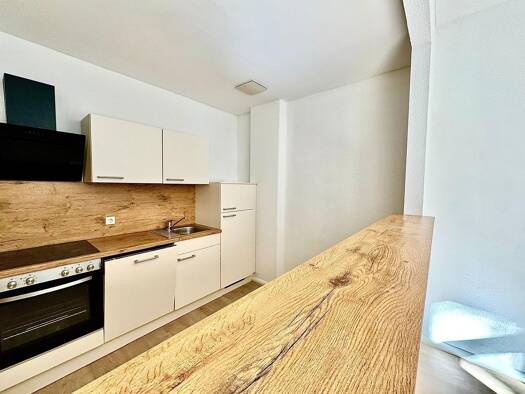 Wohnung zur Miete 849 € 2 Zimmer 63 m² 1. Geschoss Hallesche Straße 6 Pieschen-Süd Ortsamtsbereich Pieschen 01127