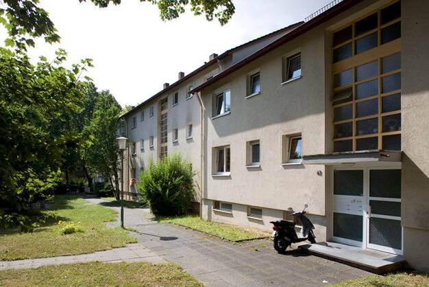 Wohnung zur Miete 941 € 3 Zimmer 70 m² 1. Geschoss frei ab 06.09.2025 Annabergstr. 38 Zeilsheim Frankfurt am Main 65931