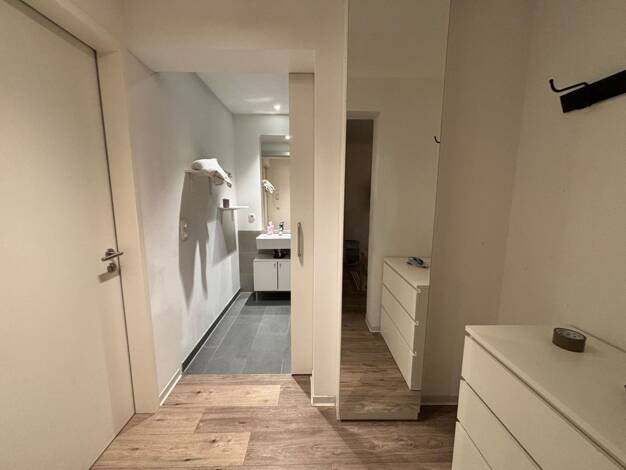 Wohnung zur Miete 830 € 1 Zimmer 29,1 m² 5. Geschoss frei ab 01.10.2026 Ostparkstraße 45 Ostend Frankfurt am Main 60385