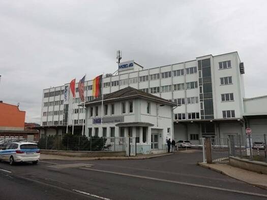 Produktionshalle zum Kauf provisionsfrei als Kapitalanlage geeignet 3.980.000 € 18.500 m² 19.200 m² Grundstück teilbar ab 20 m² Rennbahn 25 Eisenach Eisenach 99817