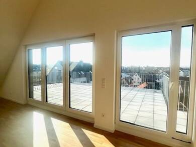 Wohnung zur Miete 2.190 € 4 Zimmer 117,2 m² Dachgeschoss frei ab sofort Plieningen Stuttgart 70599