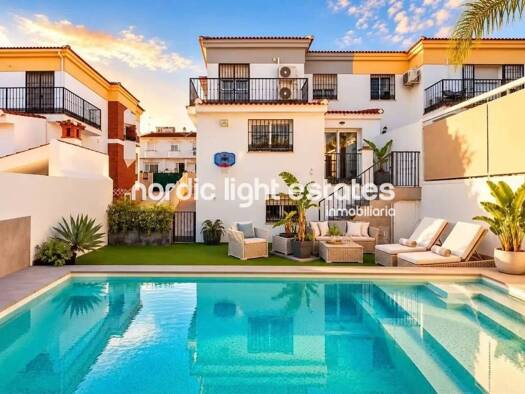 Chalet zum Kauf 620.000 € 5 Zimmer 198 m² Alhaurín de la Torre 29130