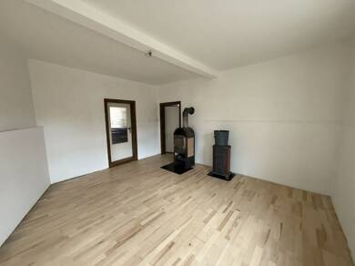 Einfamilienhaus zum Kauf 80.000 € 6 Zimmer 85 m² 645 m² Grundstück Fienstedt Salzatal-Fienstedt 06198