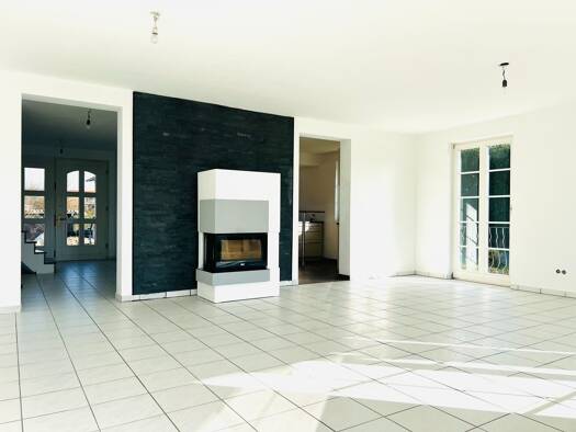 Einfamilienhaus zum Kauf 795.000 € 7,5 Zimmer 220 m² 3.100 m² Grundstück Uckerath Hennef (Sieg) 53773