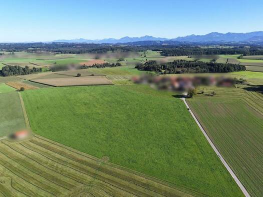 Landwirtschaftliche Fläche zum Kauf 1.376.000 € 80.000 m² Grundstück Berg Söchtenau 83139
