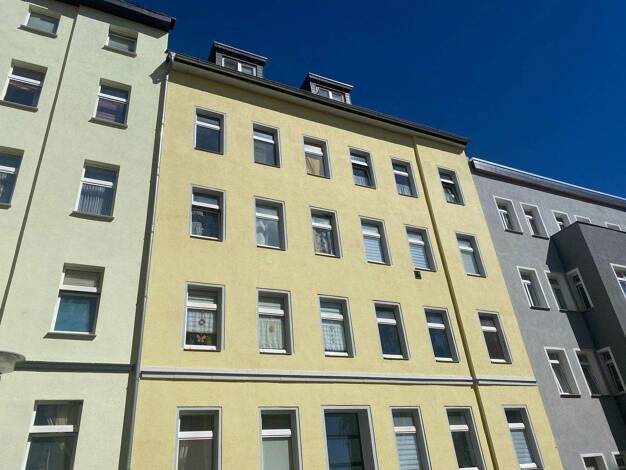 Wohnung zur Miete 580 € 3 Zimmer 80 m² 4. Geschoss frei ab 01.03.2026 Dzondistraße 3 Innenstadt Halle (Saale) 06112