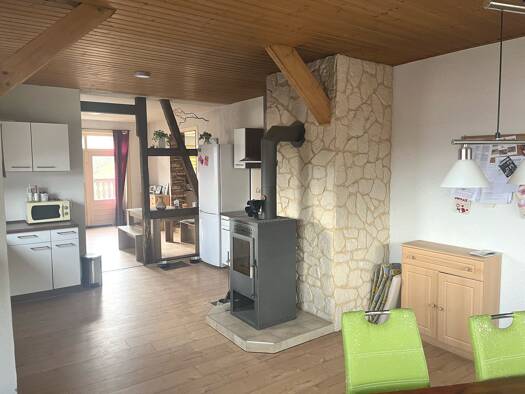 Einfamilienhaus zum Kauf 75.000 € 7 Zimmer 120 m² 1.010 m² Grundstück Deesbach 98744