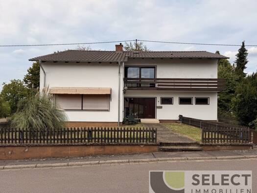 Haus zum Kauf 309.000 € 7 Zimmer 220 m² 865 m² Grundstück Schwalbach Schwalbach 66773