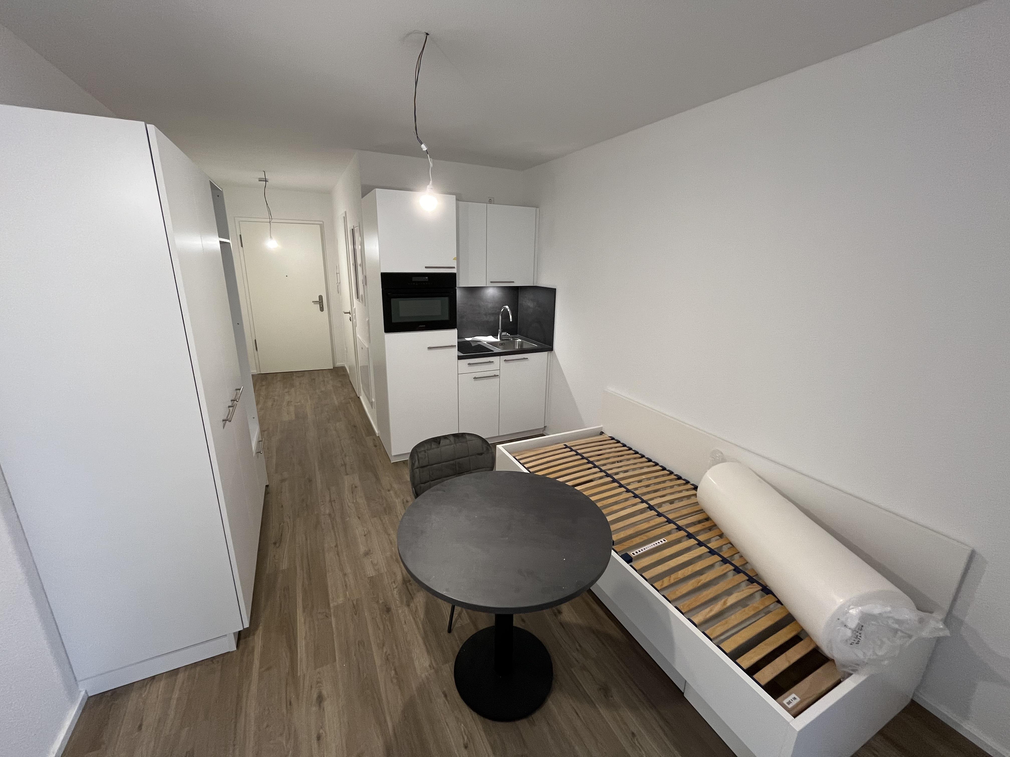 Wohnung zur Miete 530 € 1 Zimmer 22 m²<br/>Wohnfläche 01.03.2025<br/>Verfügbarkeit Fellbach - Kernstadt Fellbach 70734