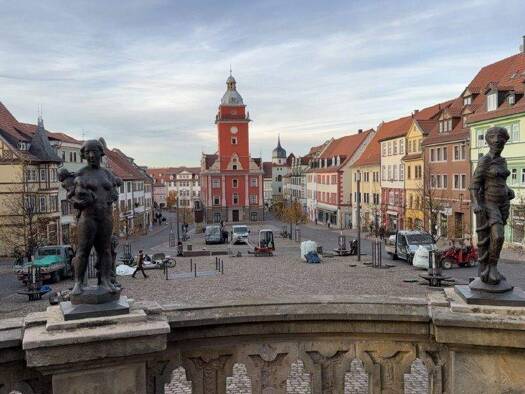 Mehrfamilienhaus zum Kauf als Kapitalanlage geeignet 465.000 € 516 m² 1.095 m² Grundstück Gotha 99867