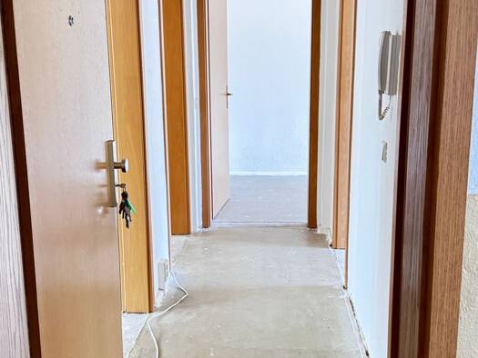 Wohnung zur Miete 350 € 3 Zimmer 58,3 m² frei ab 01.08.2026 Neundorf Staßfurt 39418