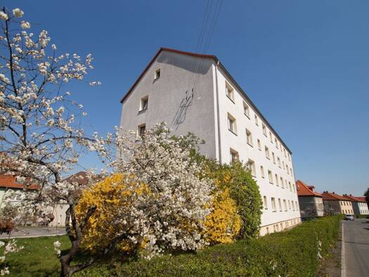 Wohnung zur Miete 190 € 1 Zimmer 24,1 m² 2. Geschoss frei ab sofort Bertolt-Brecht-Straße 3 Pößneck,Stadt Pößneck 07381
