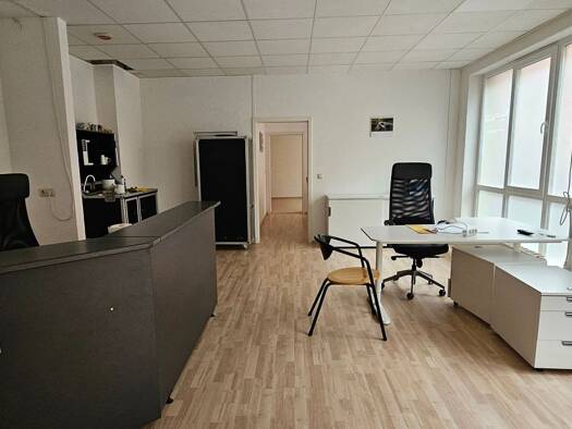 Wohnung zur Miete 595 € 2 Zimmer 70,3 m² 1. Geschoss frei ab sofort Hans-Sailer-Straße 2 Ilversgehofen Erfurt 99089