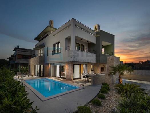 Haus zum Kauf 1.400.000 € 3 Zimmer 345 m² Bibinje