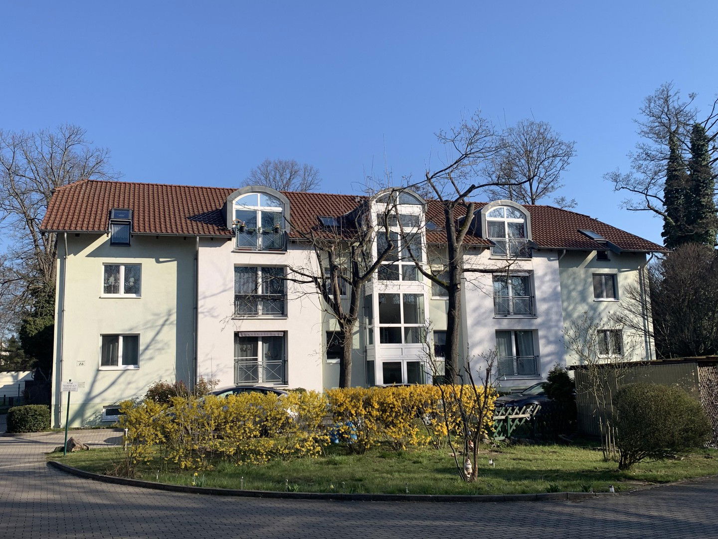 Wohnung zur Miete 890 € 4 Zimmer 100 m²<br/>Wohnfläche 1.<br/>Geschoss 01.12.2024<br/>Verfügbarkeit Berliner Chaussee 1b Treuenbrietzen Treuenbrietzen 14929