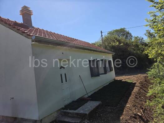 Einfamilienhaus zum Kauf 65.000 € 4 Zimmer 60 m² 230 m² Grundstück Otok 21238