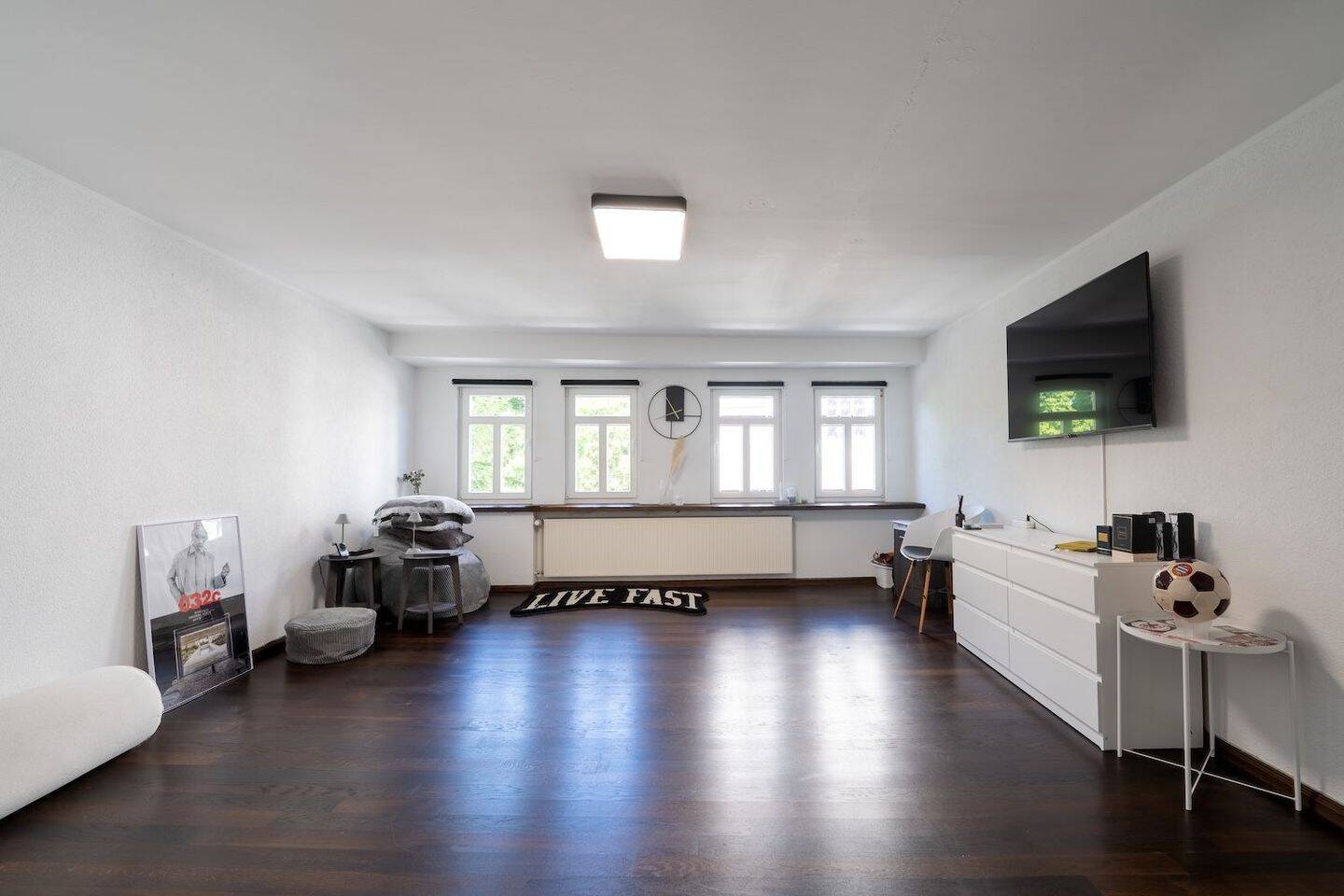 Haus zum Kauf - Ansicht 2