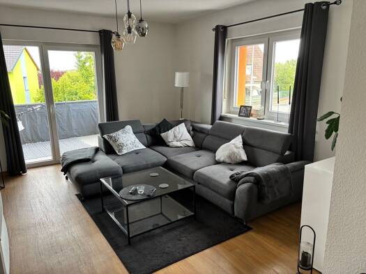 Wohnung zur Miete 650 € 3 Zimmer 85 m² Geschoss 1/3 frei ab 01.10.2026 Poppenhausen Poppenhausen 97490