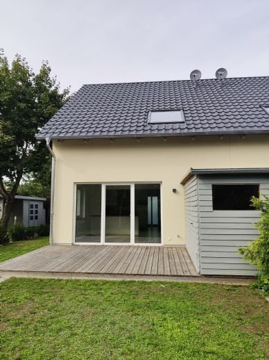 Doppelhaushälfte zur Miete 1.080 € 4 Zimmer 101 m²<br/>Wohnfläche 320 m²<br/>Grundstück Kleinzerlang Rheinsberg 16831