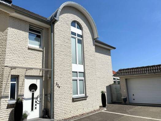 Doppelhaushälfte zum Kauf 435.000 € 3 Zimmer 112 m² 250 m² Grundstück Lehrte 31275