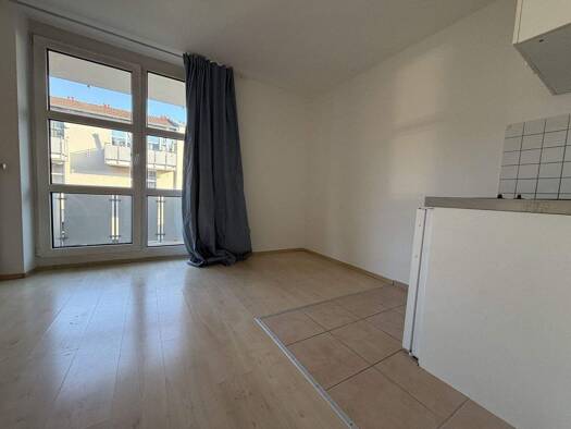 Studio zur Miete 470 € 1 Zimmer 24,5 m² Erlangen-Nord Erlangen 91054