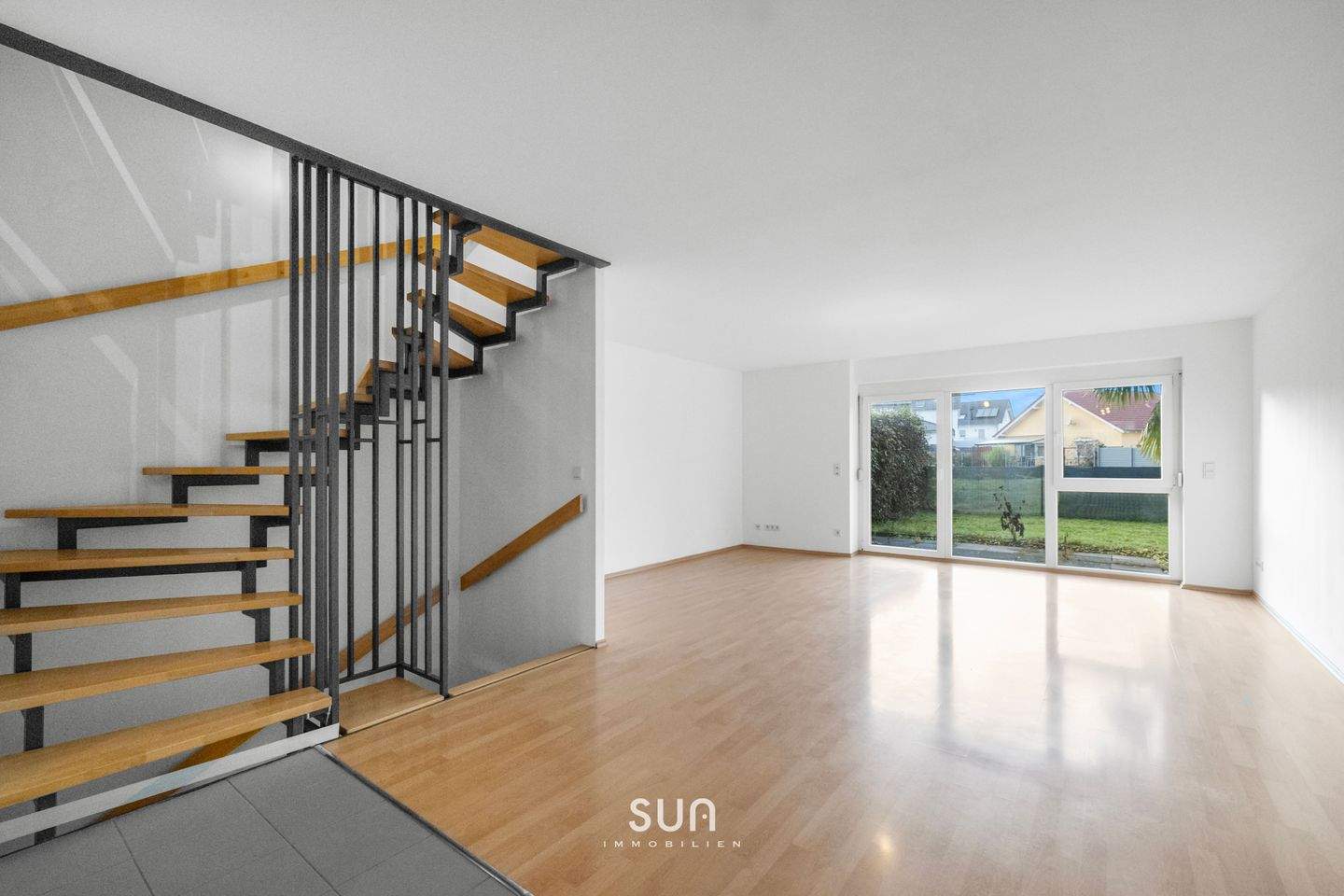 Immobilie in Sprendlingen - Gepflegtes FAMILIENDOMIZIL in Sprendlingen: Ruhige Lage mit Garten, Balkon & herrlicher Dachterrasse - Bild 3