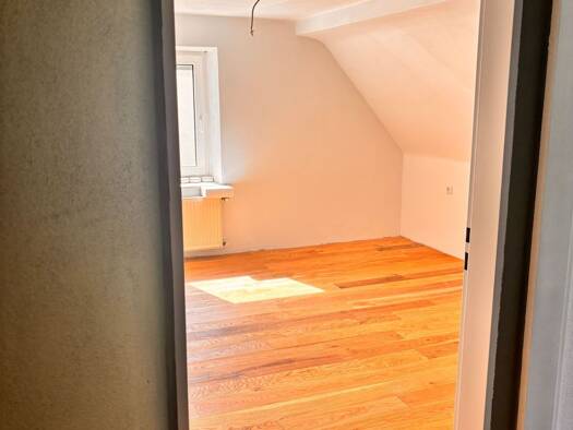 Stadthaus zur Miete 1.590 € 5 Zimmer 100 m² frei ab 15.09.2026 Kareth Lappersdorf 93138