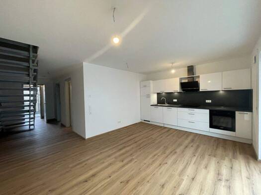 Wohnung zur Miete - Erstbezug 1.450 € 3,5 Zimmer 96,3 m² 2. Geschoss frei ab sofort Innenstadt Ravensburg 88212