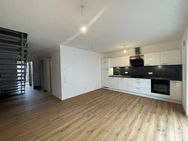 Wohnung zur Miete - Erstbezug 1.450 € 3,5 Zimmer 96,3 m² 2. Geschoss frei ab sofort Innenstadt Ravensburg 88212