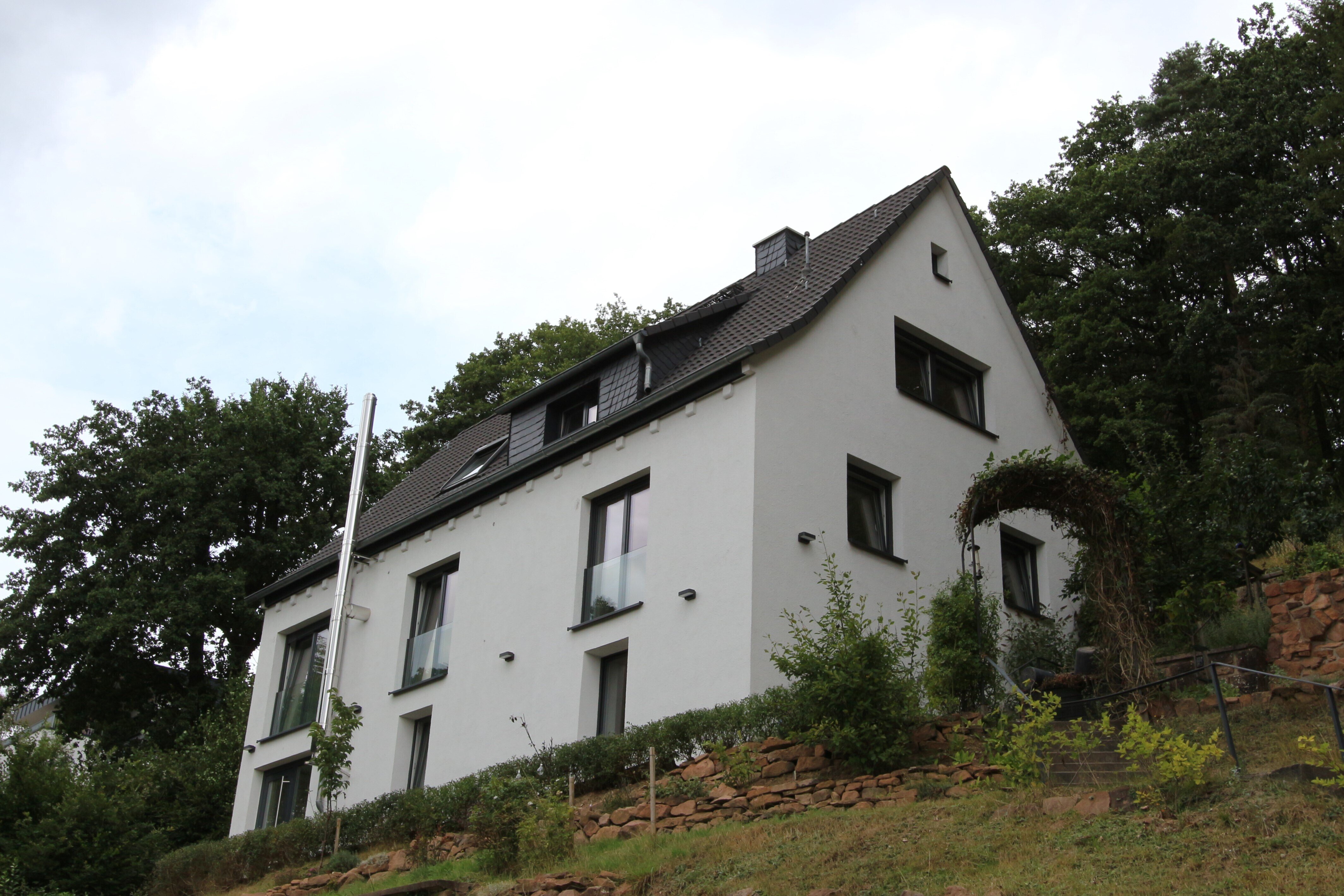 Einfamilienhaus zum Kauf 799.000 € 6 Zimmer 140 m²<br/>Wohnfläche 1.277 m²<br/>Grundstück Marbach Marburg 35041