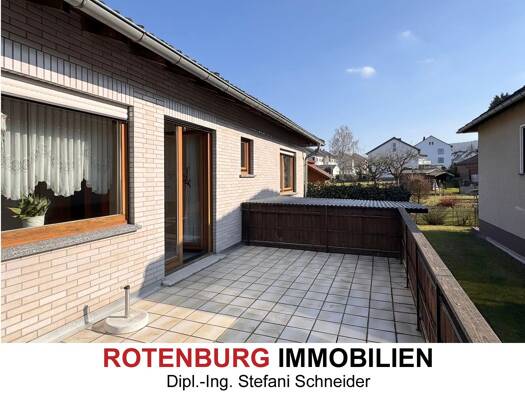 Bungalow zum Kauf 220.000 € 4 Zimmer 106 m² 432 m² Grundstück frei ab sofort Rotenburg Rotenburg an der Fulda 36199