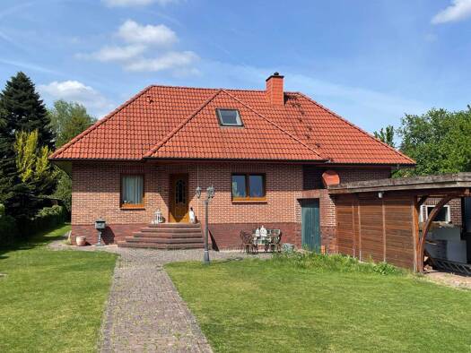 Einfamilienhaus zum Kauf 369.000 € 4 Zimmer 184 m² 1.242 m² Grundstück Hosüne Großenkneten 26197