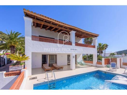 Villa zum Kauf 2.450.000 € 3 Zimmer 245 m² 702 m² Grundstück Santa Eulària des Riu 07819