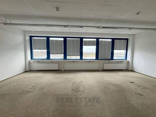 Bürofläche zur Miete provisionsfrei 910 € 1 Zimmer 70 m² Bürofläche Rahlstedt Hamburg 22143