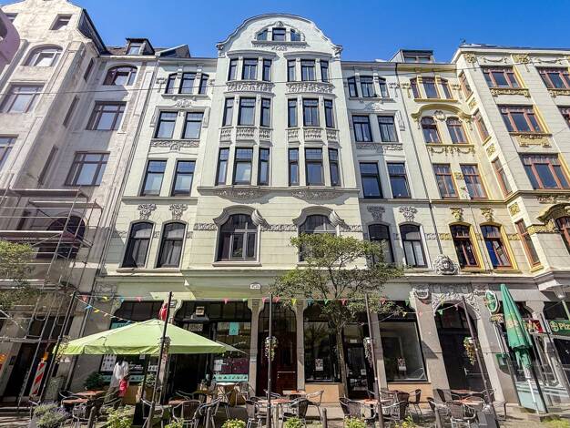 Wohnung zum Kauf 229.000 € 4 Zimmer 123,2 m² 2. Geschoss Mitte Mitte 27568