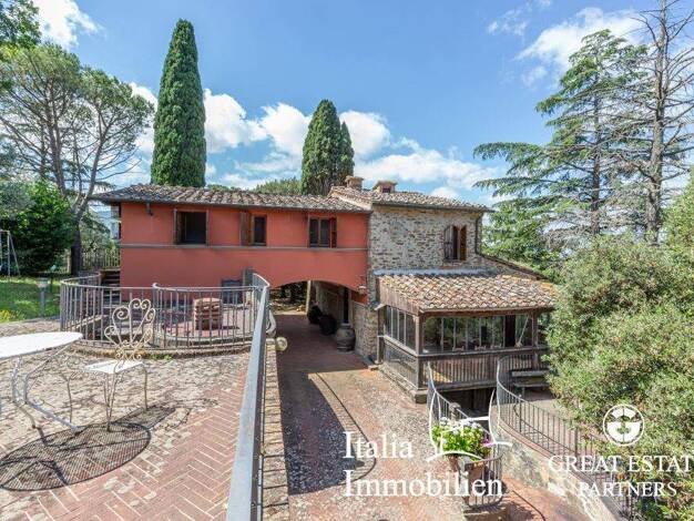Bauernhaus zum Kauf 850.000 € 20 Zimmer 480 m² 13.000 m² Grundstück Arezzo 52100