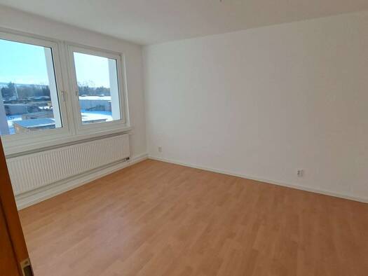 Wohnung zur Miete 345 € 2 Zimmer 46 m² 2. Geschoss frei ab 01.11.2026 Weimarische Straße 127 Großobringen 99439