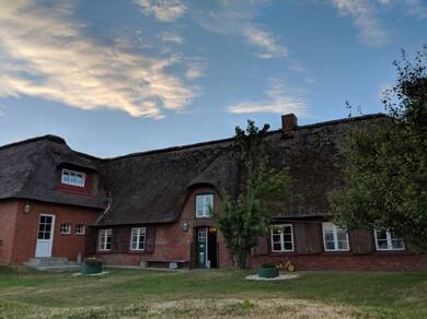 Bauernhaus zum Kauf 750.000 € 12 Zimmer 286 m² 9.142 m² Grundstück Langeneß Langeneß 25863