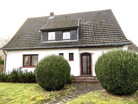 Einfamilienhaus zum Kauf 439.000 € 4,5 Zimmer 124,4 m² 942 m² Grundstück Eißendorf Hamburg-Eißendorf 21077