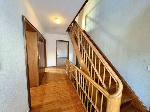 Einfamilienhaus zum Kauf 229.000 € 8 Zimmer 214 m² 618 m² Grundstück Ommersheim Mandelbachtal / Ommersheim 66399