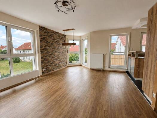Wohnung zur Miete 950 € 3 Zimmer 79 m² Geschoss 2/3 frei ab sofort Radeburg Radeburg 01471